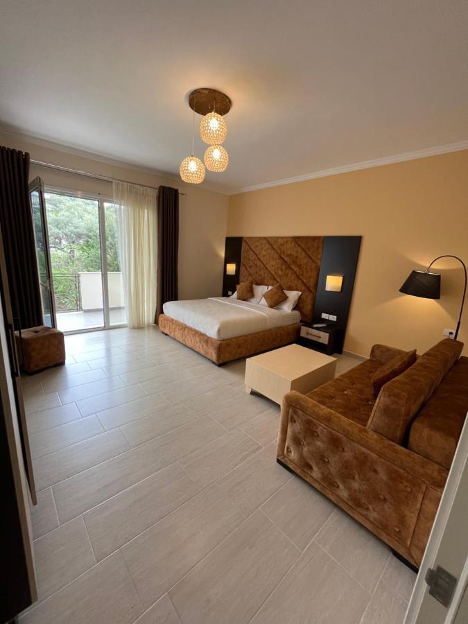 Monte Mare Hotel Vlorë Esterno foto